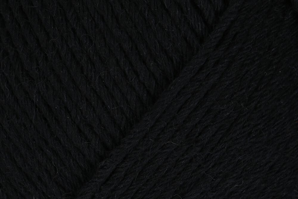 02066 schwarz | €11.95