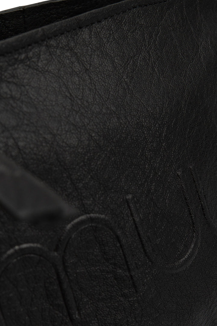 laura - makeup kulturtasche , handgefertigt aus Echtleder von muud black