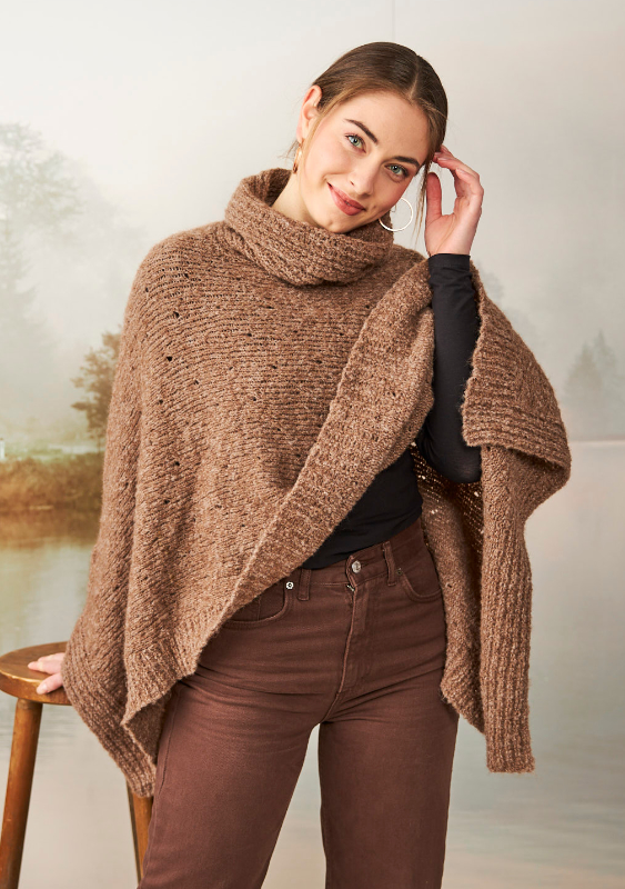 Poncho mit kleinem Lochmuster in braun-meliert | Wollpaket mit Alpaka Wool | Stricken