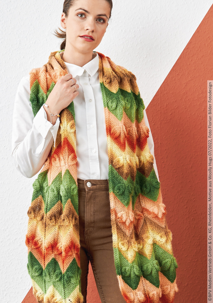 Stola Spikes of Leaves | Anleitungsheft | Wolle Year Socks  | Stricken | Veronika Hug, Woolly Hugs, Christophorus Verlag