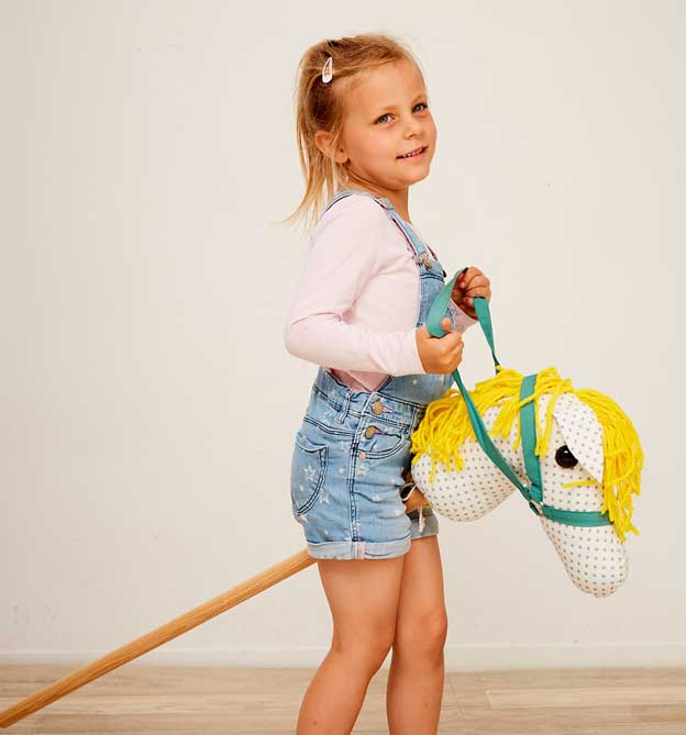Baby- und Kinderspielzeug nähen - Kreative Ideen für garantierten Spielspaß Baby- und Kinderspielzeug nähen - Kreative Ideen für garantierten Spielspaß