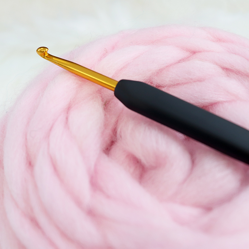 Häkelnadel Alu mit Softgriff von knit pro Häkelnadel Alu mit Softgriff von knit pro