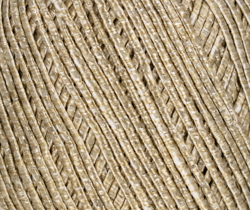 0002 - dunkles beige | €1.00