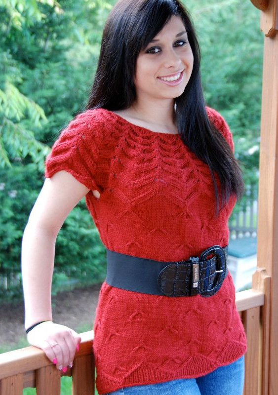 Shirt Dahlia | Einzelanleitung | Wolle Basic Cotton 0030 - rubinrot | Stricken | Sylvie Rasch