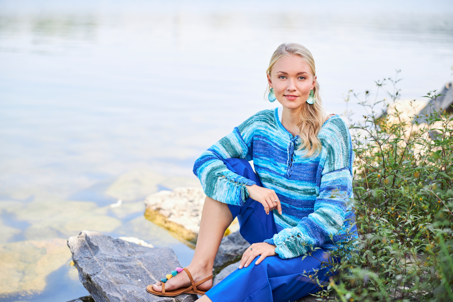Pulli mit Schlitzen | Anleitungsheft | Wolle Soul Surf | Stricken | Regina Bühler, Pro Lana, Christophorus Verlag Pulli mit Schlitzen | Anleitungsheft | Wolle Soul Surf | Stricken | Regina Bühler, Pro Lana, Christophorus Verlag