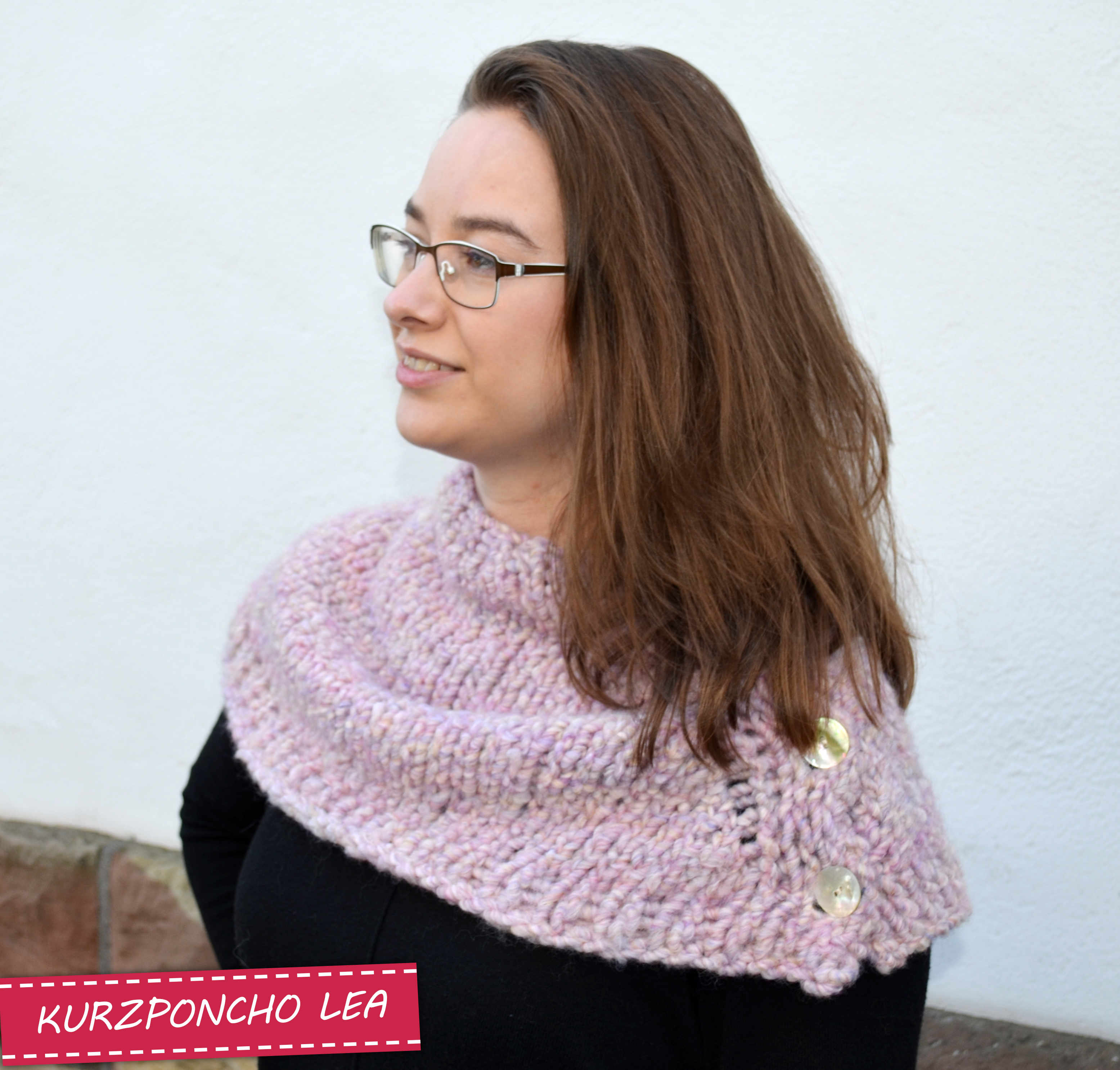 Kurzponcho Lea | Wollpaket mit Urtica Linie 451 | Stricken