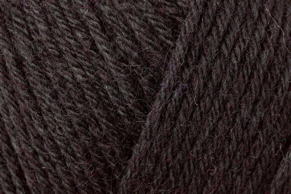 02066 schwarz | €5.25