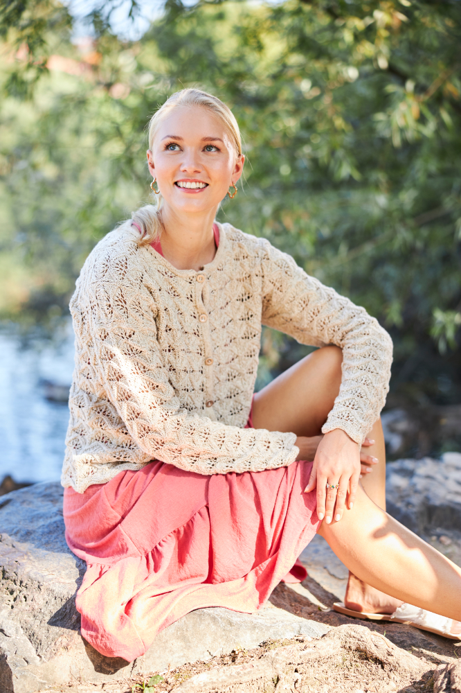 Jacke mit Zackenmuster | Anleitungsheft | Wolle Viva Summer | Stricken | Regina Bühler, Pro Lana, Christophorus Verlag Jacke mit Zackenmuster | Anleitungsheft | Wolle Viva Summer | Stricken | Regina Bühler, Pro Lana, Christophorus Verlag