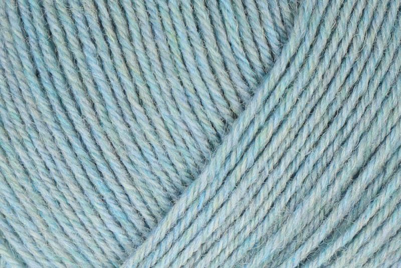 1844 - cloud meliert | €7.95