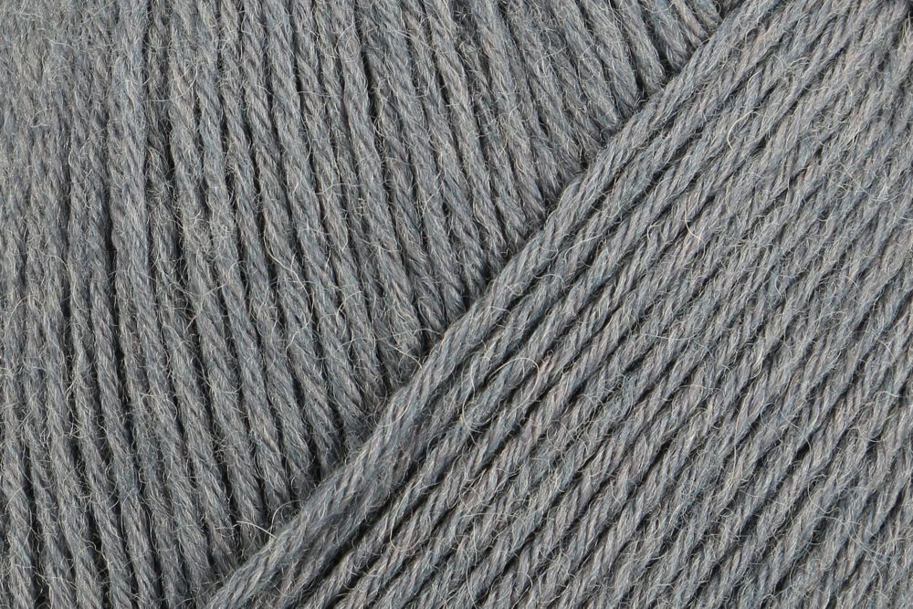 06047 dunkelgrau | €11.95