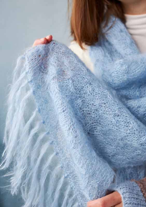 Schal mit Zopfstreifen | Anleitungsheft | Wolle Kid Mohair 100  | Stricken | Pro Lana