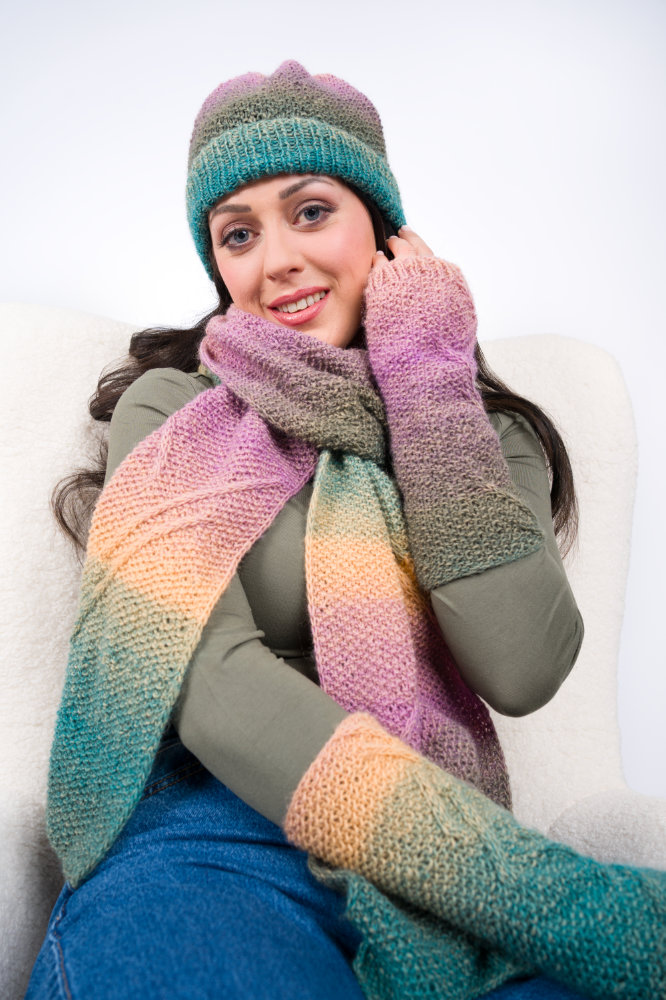 Handstulpen in kleinen Perlmusterstreifen | Anleitungsheft | Wolle Diamant  | Stricken | Pro Lana
