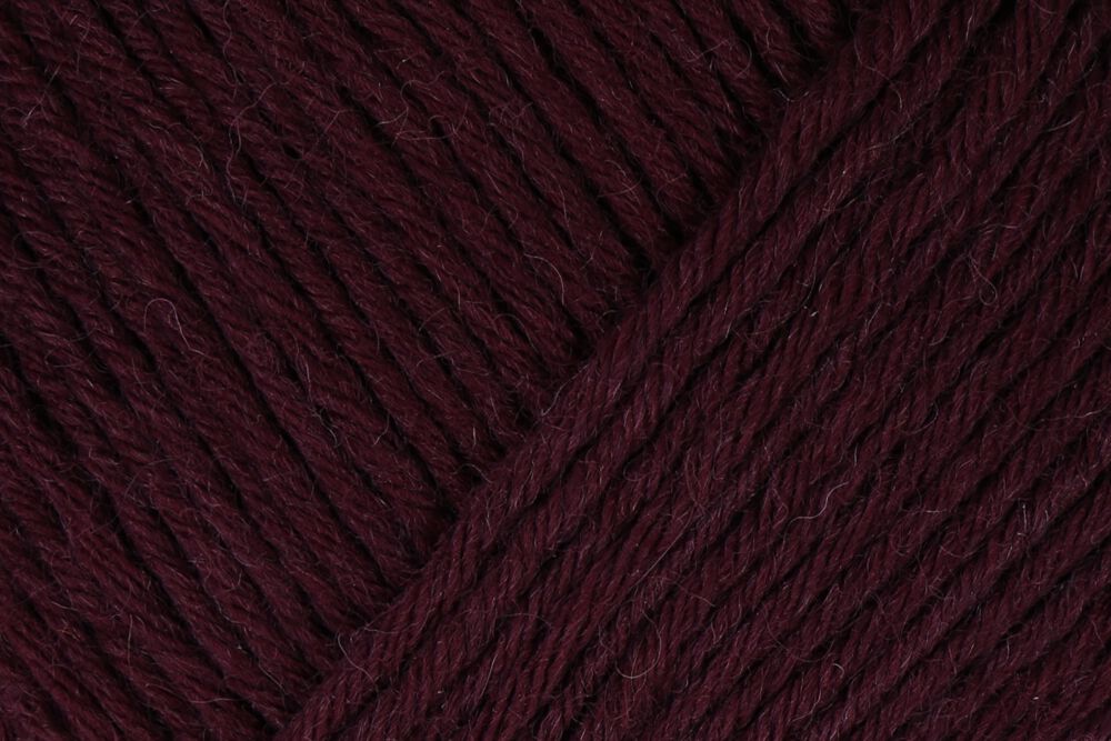 06046 weinrot | €11.95