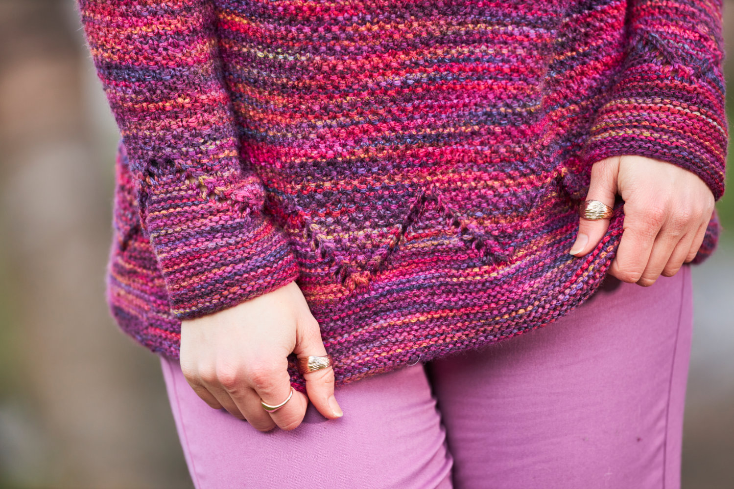 Pullover mit Zacken-Randblende mit Raglan von oben | Wollpaket mit Laos Kettgarn | Stricken