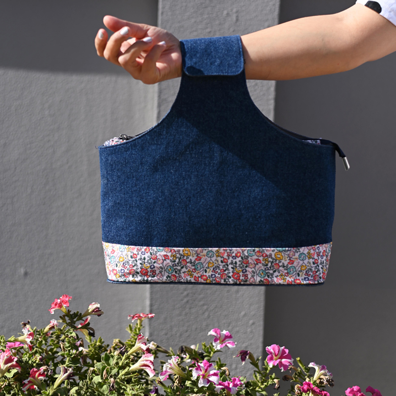 Handgelenktasche Bloom Collection (Denim + Floral print)