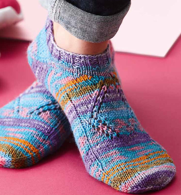 Sneakersocken stricken - Heiße Socken für heiße Tage