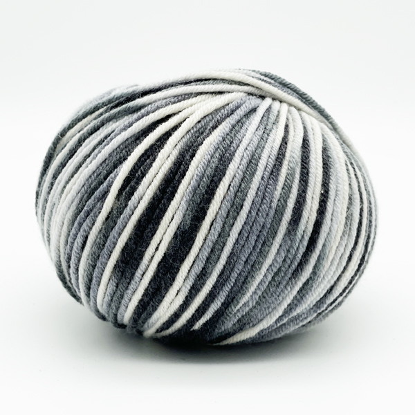0122 - schwarz/weiß/grau | €5.95