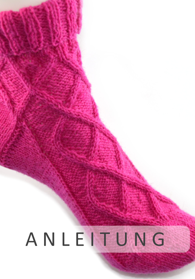 Socke mit Rautemuster | Wollpaket mit OPAL uni - 4-fach Sockenwolle 5194 - pink| Stricken