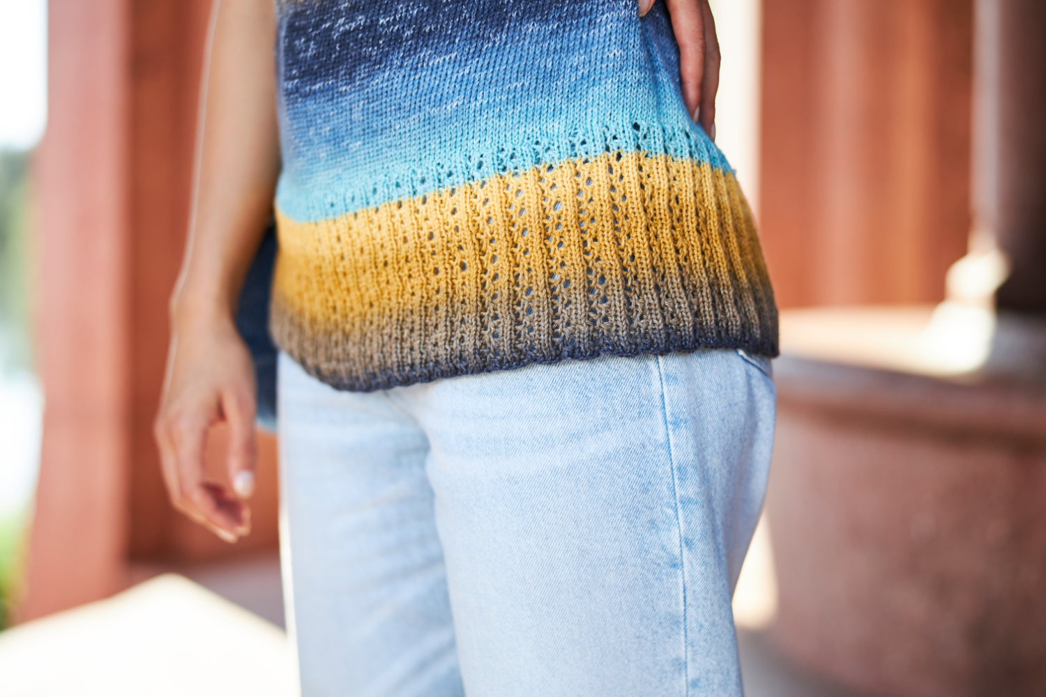 Pulli mit Rippen-Lochmuster in Top Down-Technik | Anleitungsheft | Wolle 1-2-3 Ideen | Stricken | Regina Bühler, Pro Lana, Christophorus Verlag Pulli mit Rippen-Lochmuster in Top Down-Technik | Anleitungsheft | Wolle 1-2-3 Ideen | Stricken | Regina Bühler, Pro Lana, Christophorus Verlag