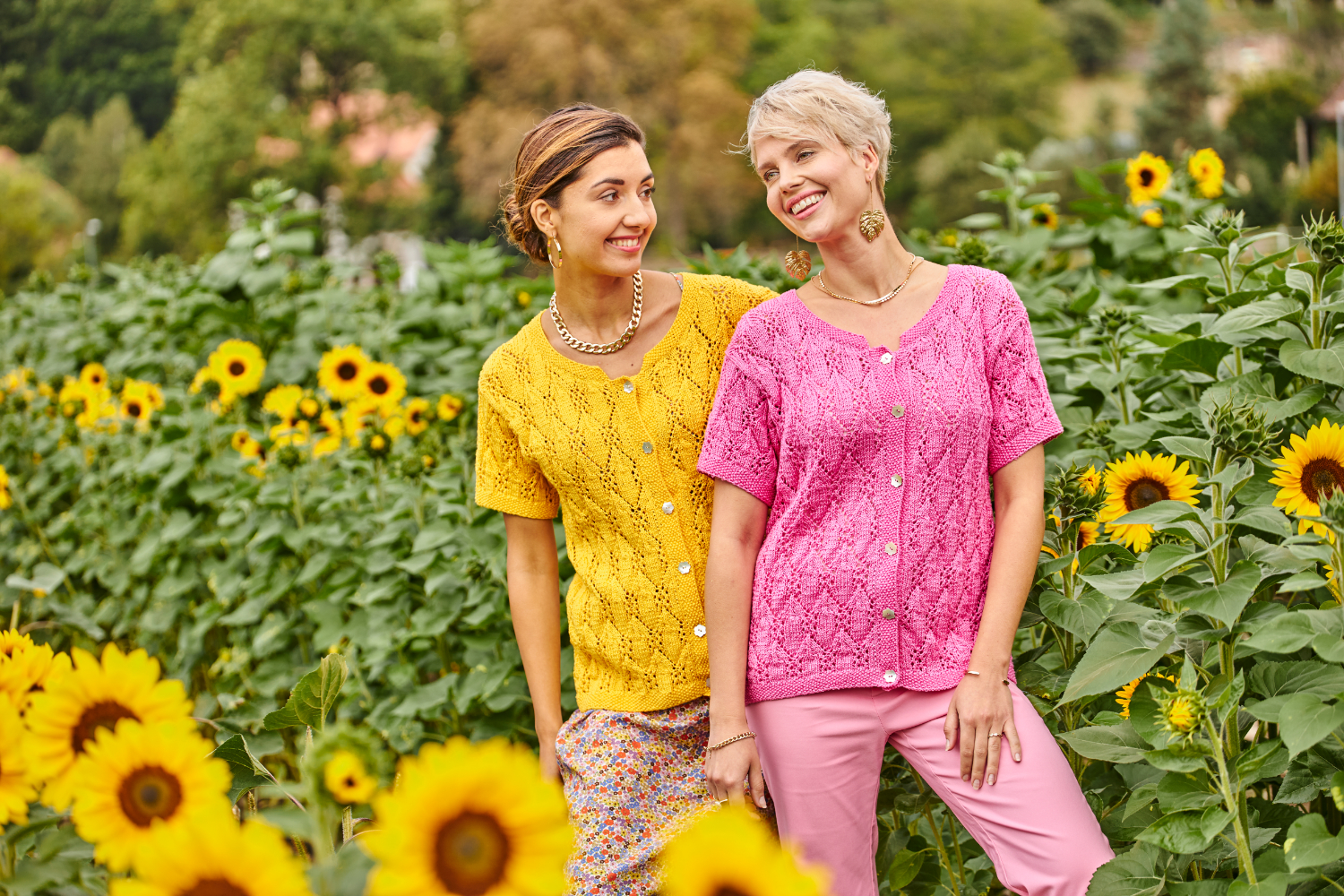 Kurzarmjäckchen mit Ajourmuster in gelb | Anleitungsheft | Wolle Basic Cotton 0122 - sonnengelb | Stricken | Regina Bühler, Pro Lana Kurzarmjäckchen mit Ajourmuster in gelb | Anleitungsheft | Wolle Basic Cotton 0122 - sonnengelb | Stricken | Regina Bühler, Pro Lana