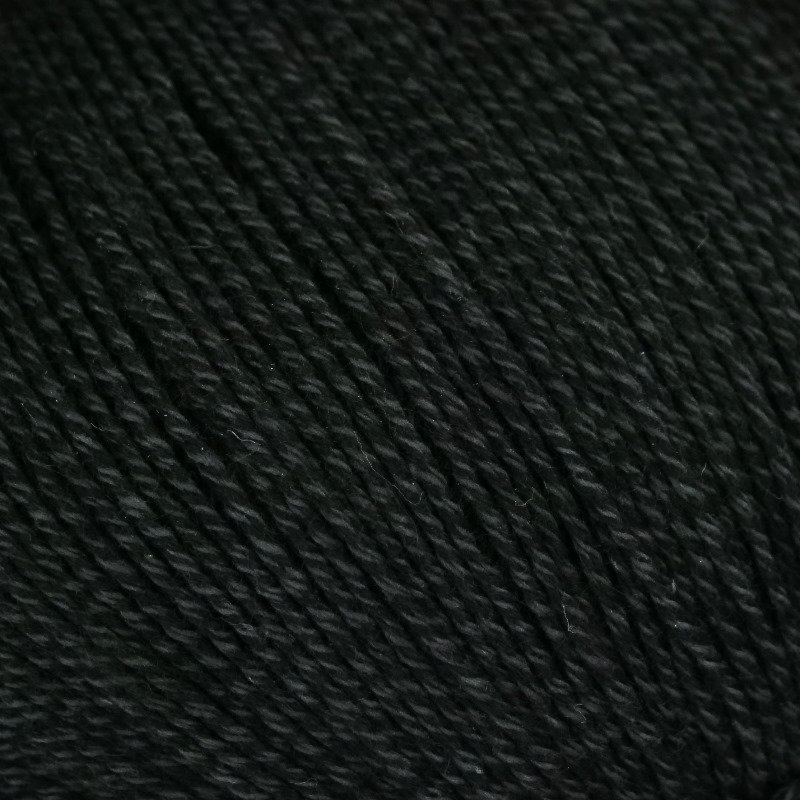 0010 - schwarz | €7.50