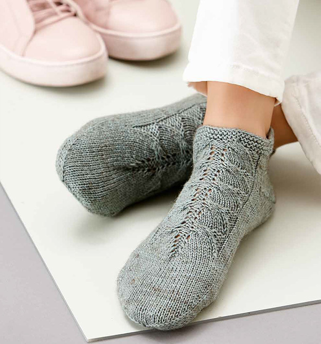 Sneakersocken stricken - Heiße Socken für heiße Tage