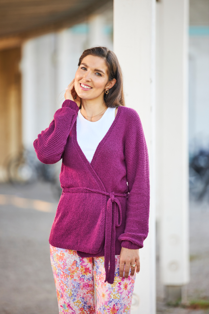 Wickeljacke mit Perlmusterkanten | Anleitungsheft | Wolle Avino | Stricken | Regina Bühler, Pro Lana, Christophorus Verlag Wickeljacke mit Perlmusterkanten | Anleitungsheft | Wolle Avino | Stricken | Regina Bühler, Pro Lana, Christophorus Verlag