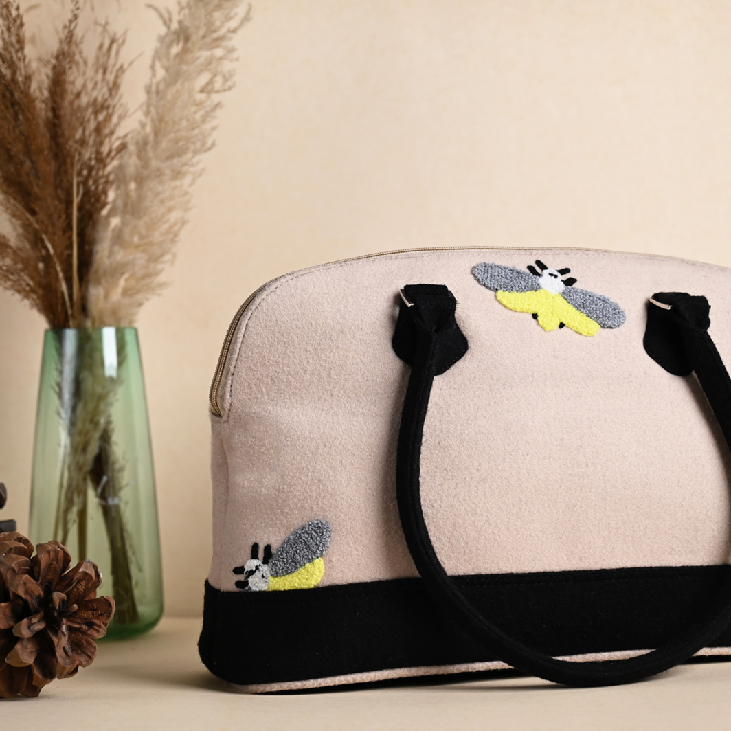 Schultertasche Bumblebee Collection (Embroidered Felt)