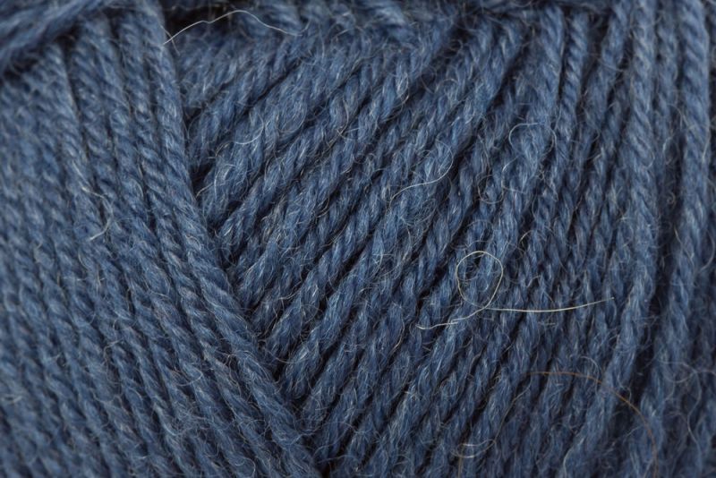 02740 indigo | €5.25