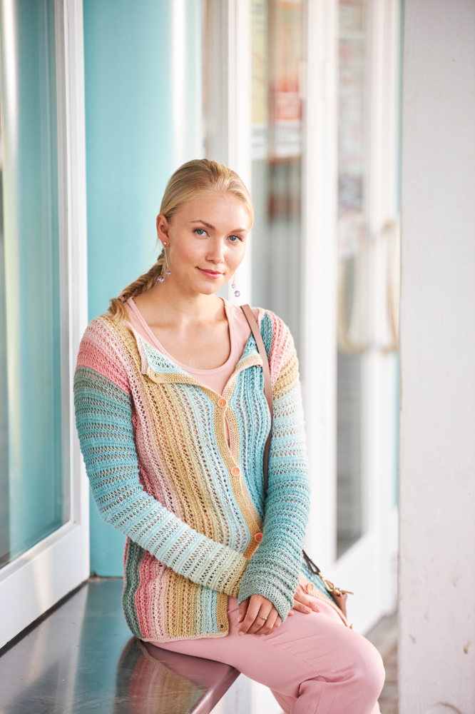 Quergestrickte Jacke im Farbverlauf | Anleitungsheft | Wolle 1-2-3 Ideen | Stricken | Regina Bühler, Pro Lana, Christophorus Verlag Quergestrickte Jacke im Farbverlauf | Anleitungsheft | Wolle 1-2-3 Ideen | Stricken | Regina Bühler, Pro Lana, Christophorus Verlag