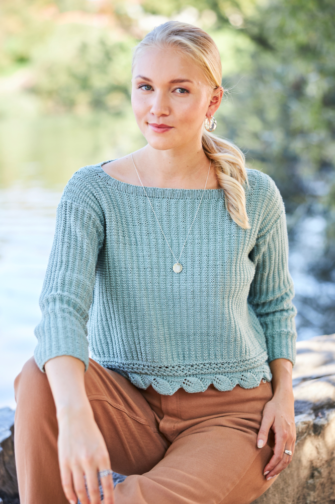 Kurzpulli mit Blattmusterbordüre | Anleitungsheft | Wolle Basic Cotton 0073 - lindgrün | Stricken | Regina Bühler, Pro Lana, Christophorus Verlag Kurzpulli mit Blattmusterbordüre | Anleitungsheft | Wolle Basic Cotton 0073 - lindgrün | Stricken | Regina Bühler, Pro Lana, Christophorus Verlag
