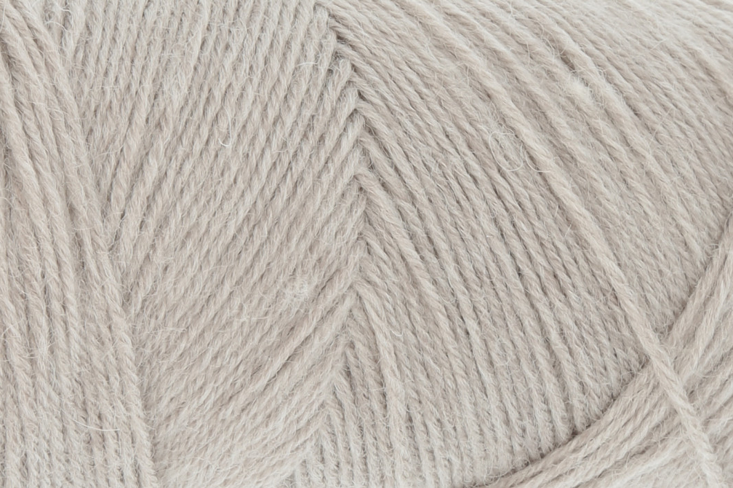 0022 - hellbeige | €3.25