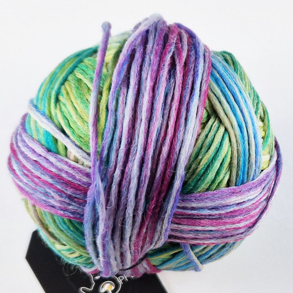 2643 - Babette | €8.20