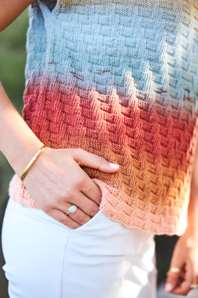 Shirt mit Reliefmuster und Farbverlauf | Anleitungsheft | Wolle 1-2-3 Ideen | Stricken | Regina Bühler, Pro Lana, Christophorus Verlag Shirt mit Reliefmuster und Farbverlauf | Anleitungsheft | Wolle 1-2-3 Ideen | Stricken | Regina Bühler, Pro Lana, Christophorus Verlag