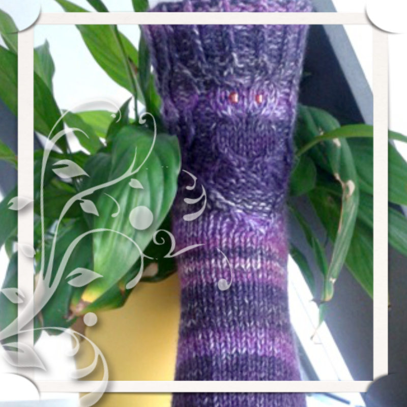 Socke Nachteule | Einzelanleitung | Wolle Supersocke 6-fach Linie 7 Color ONline 0702 - lila / grün | Stricken | Sylvie Rasch